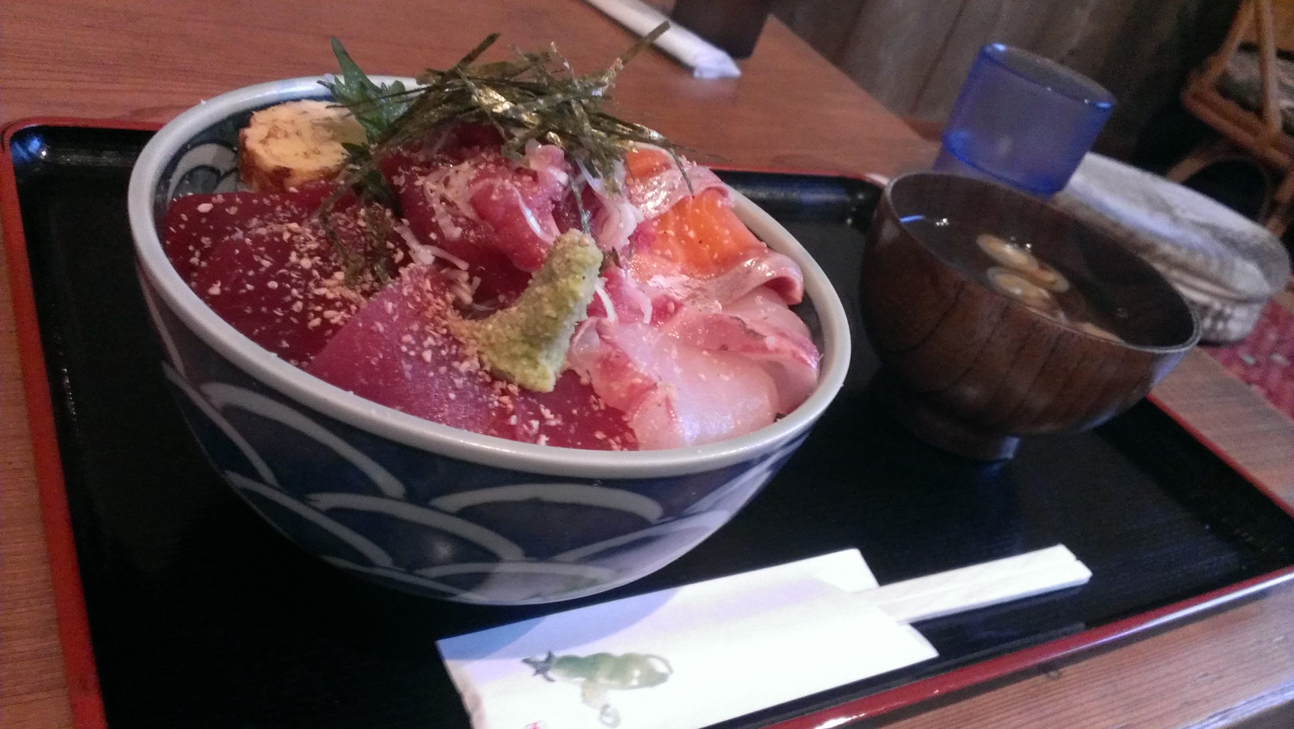 海鮮丼ランチ美味しすぎ〜