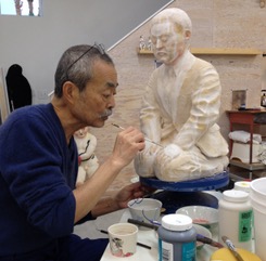 バション島で高森明夫氏の陶芸展